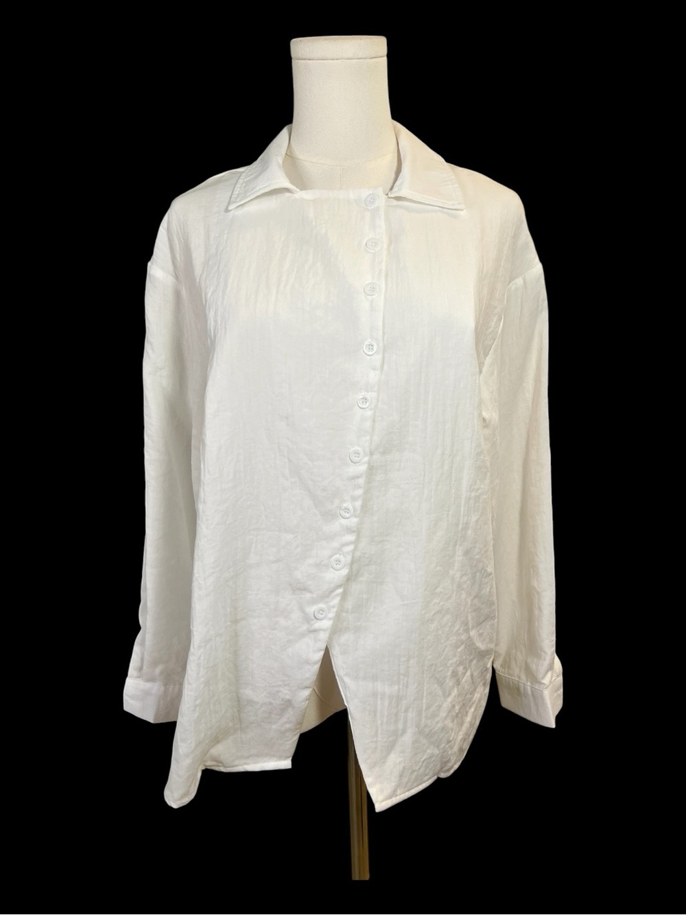 NWOT White Crinkle Linen Button Front Blouse Asymmetrical Placket | Size M